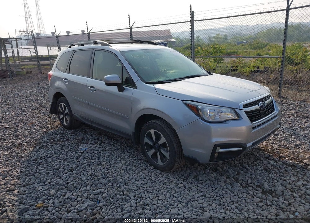 2017 SUBARU FORESTER 2.5I PREMIUM VIN: JF2SJAGC4HH520177