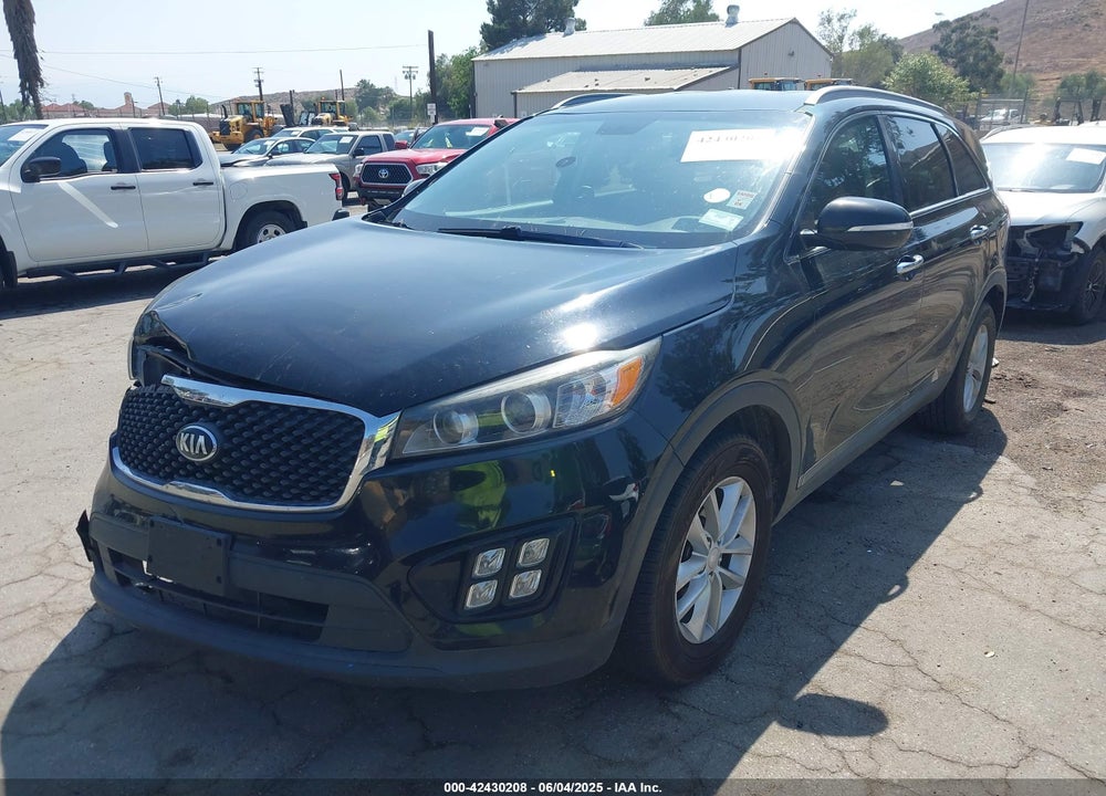 2016 KIA SORENTO VIN: 5XYPG4A34GG020427