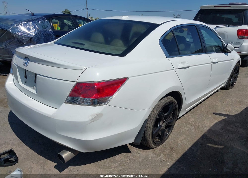2008 HONDA ACCORD VIN: 1HGCP26858A065340