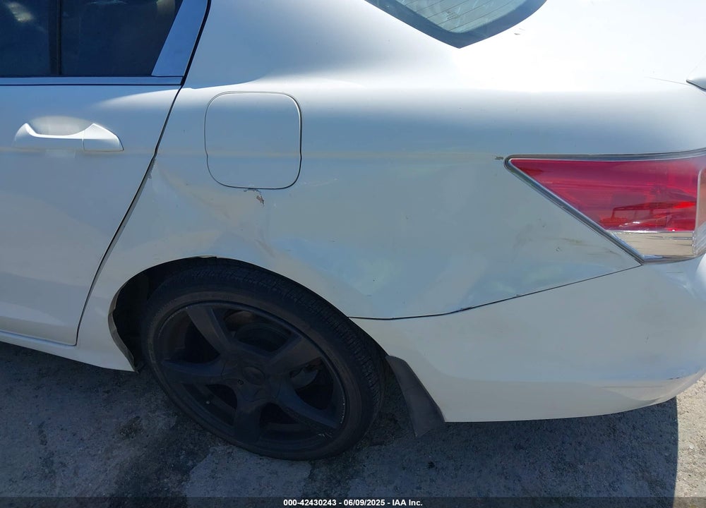 2008 HONDA ACCORD VIN: 1HGCP26858A065340