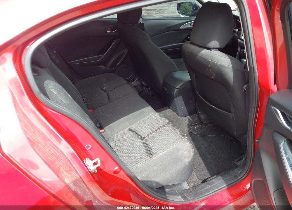2018 MAZDA 3 SPORT VIN: 3MZBN1U72JM234823