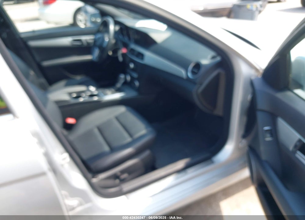 2013 MERCEDES-BENZ C 300 LUXURY 4MATIC/SPORT 4MATIC VIN: WDDGF8AB1DR292986