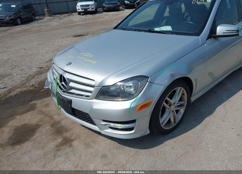 2013 MERCEDES-BENZ C 300 LUXURY 4MATIC/SPORT 4MATIC VIN: WDDGF8AB1DR292986