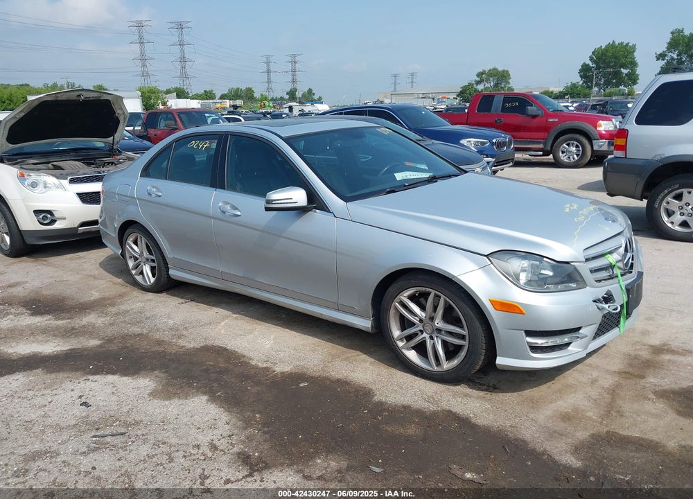 2013 MERCEDES-BENZ C 300 LUXURY 4MATIC/SPORT 4MATIC VIN: WDDGF8AB1DR292986