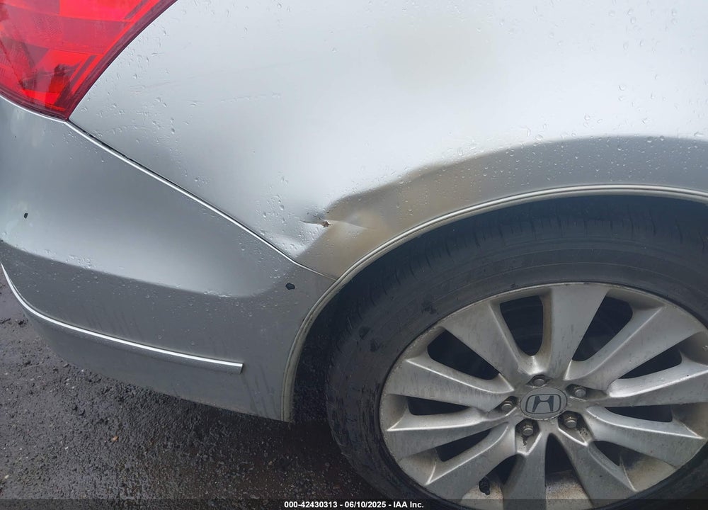 2010 HONDA ACCORD VIN: 1HGCS2B8XAA008254