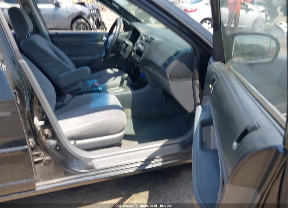 2002 HONDA CIVIC LX VIN: 2HGES165X2H536124