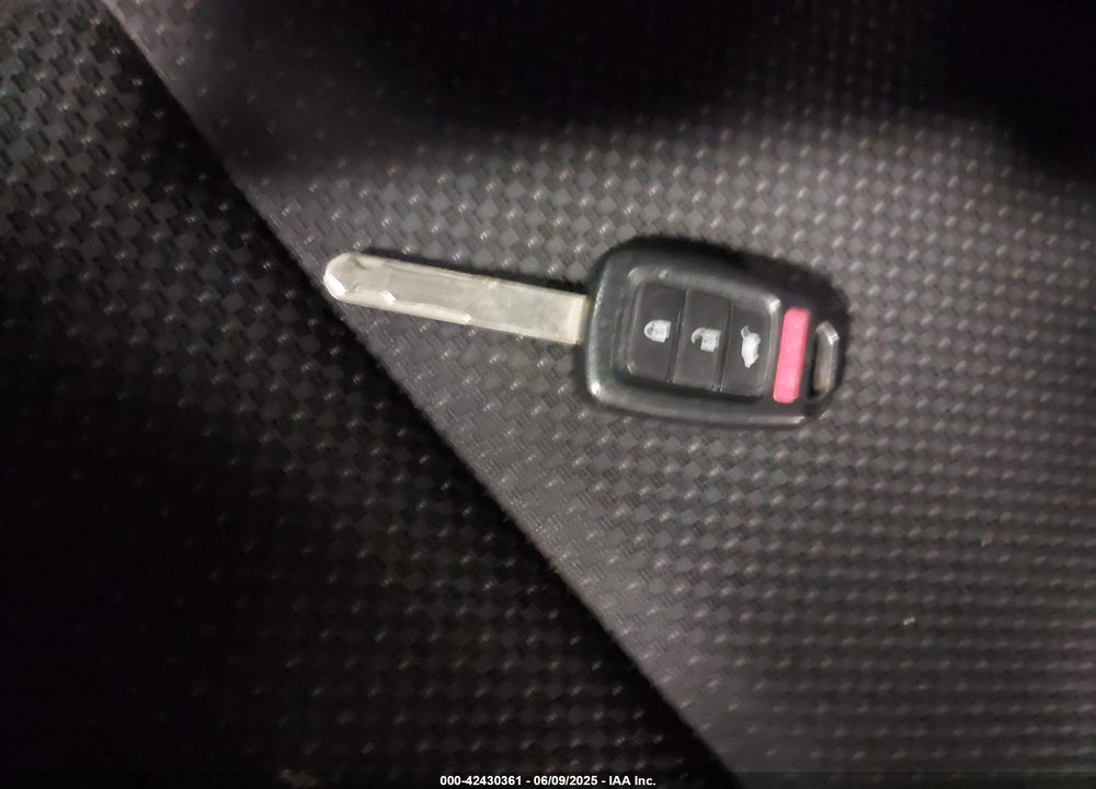 2019 HONDA HR-V VIN: 3CZRU6H33KM743243