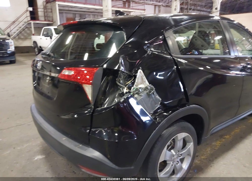2019 HONDA HR-V VIN: 3CZRU6H33KM743243