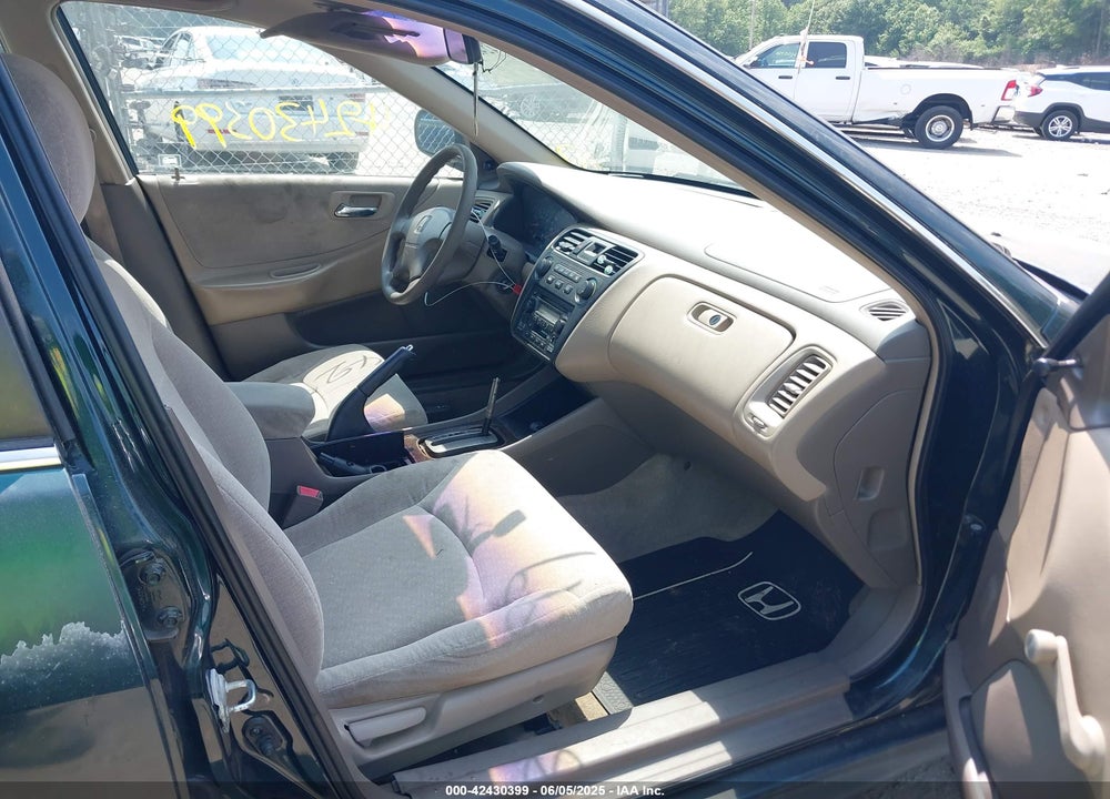 2001 HONDA ACCORD VIN: 1HGCF86631A104002