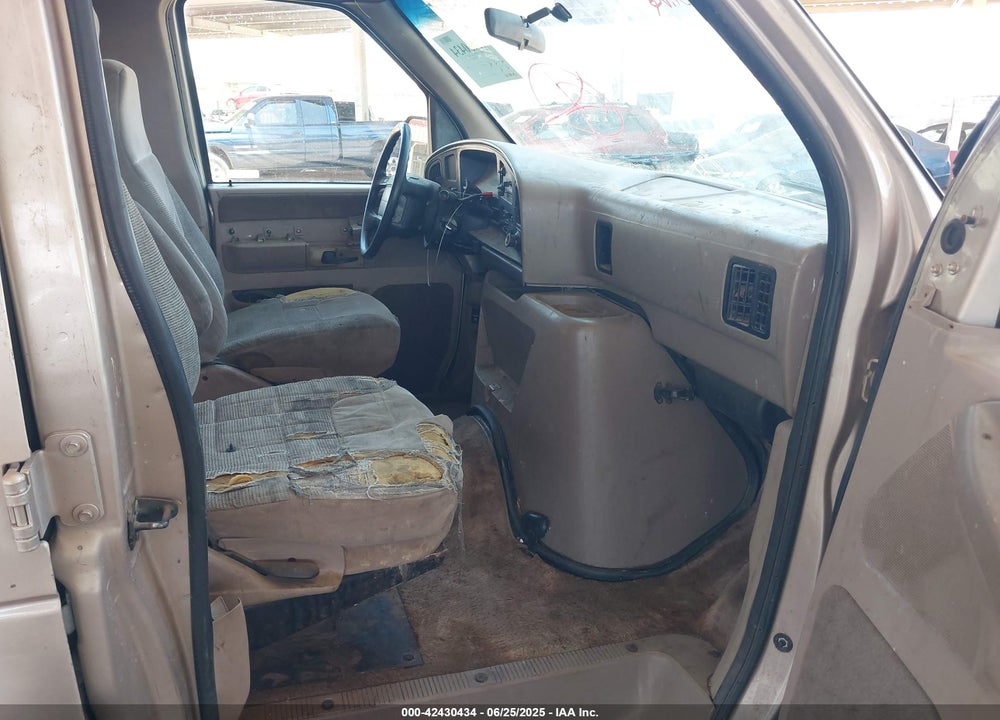 1993 FORD ECONOLINE E150 VIN: 1FMEE11H7PHB96236