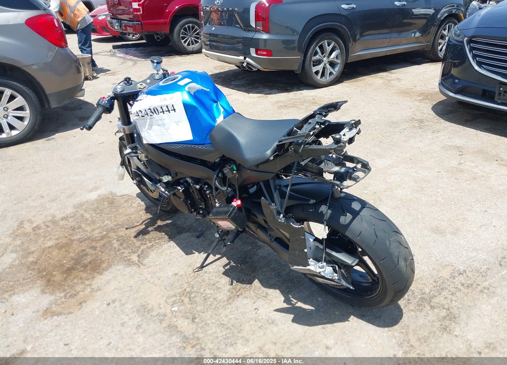 2025 SUZUKI GSX-R600 VIN: JS1GN7FA1S7100220