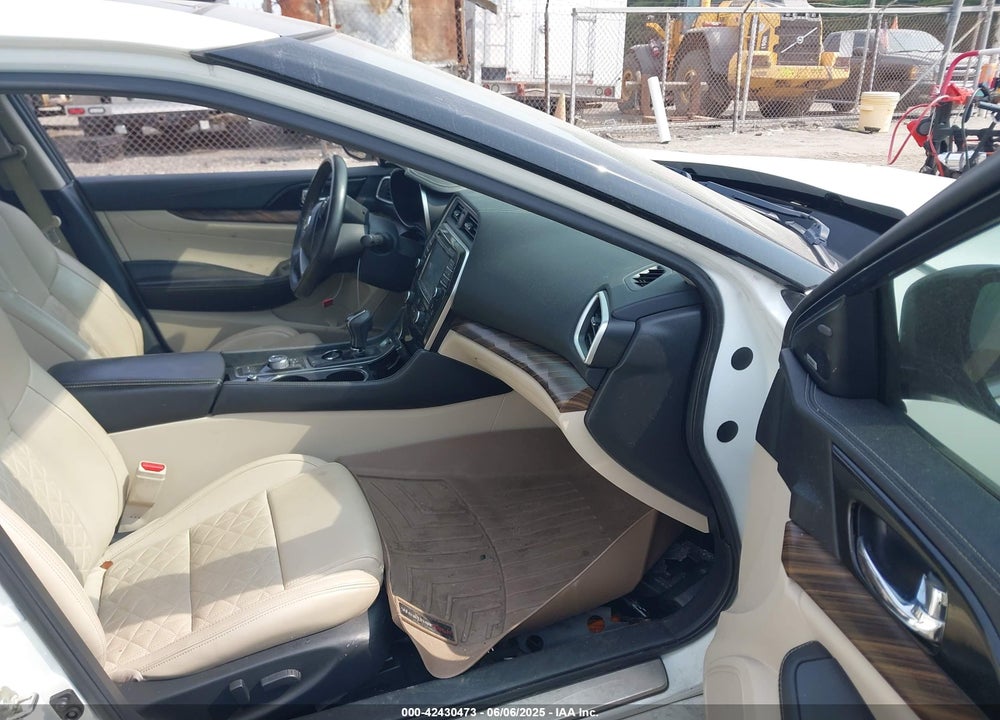 2017 NISSAN MAXIMA VIN: 1N4AA6APXHC437455