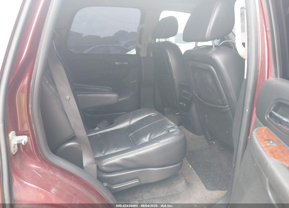 2008 CHEVROLET TAHOE VIN: 1GNFK13038J140207