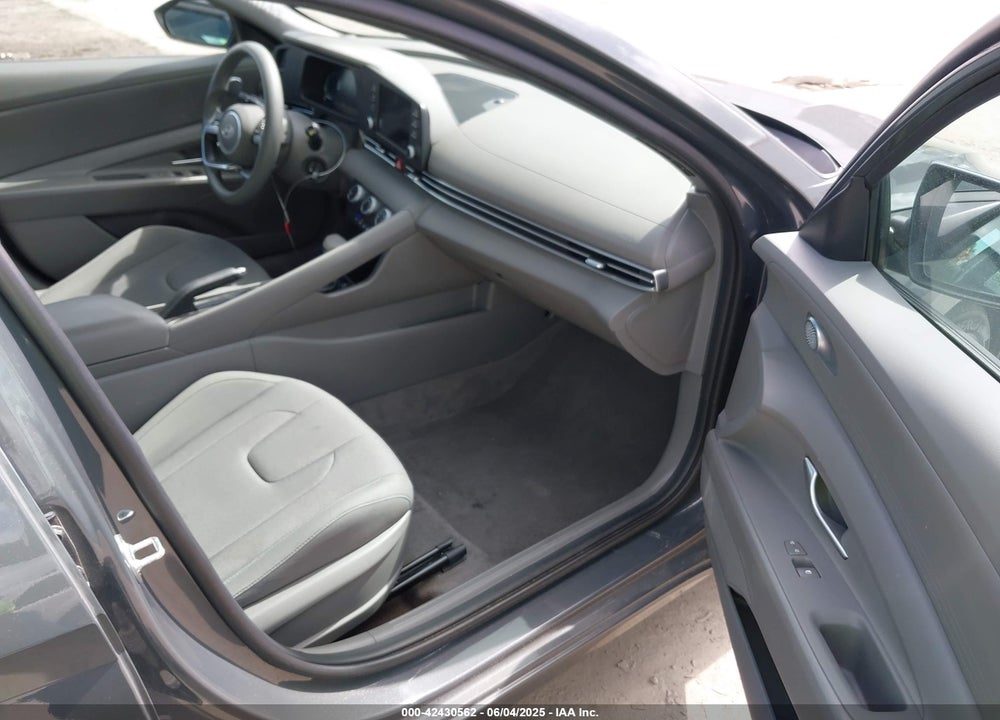 2024 HYUNDAI ELANTRA SE VIN: KMHLL4DG0RU639967