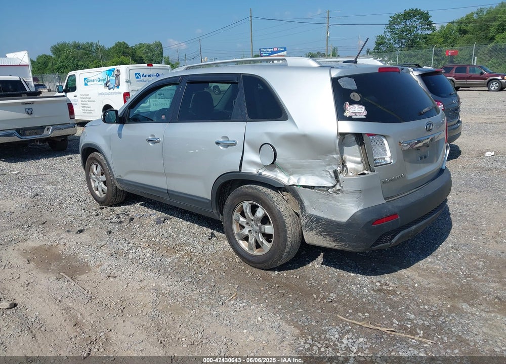 2013 KIA SORENTO VIN: 5XYKTDA23DG309839