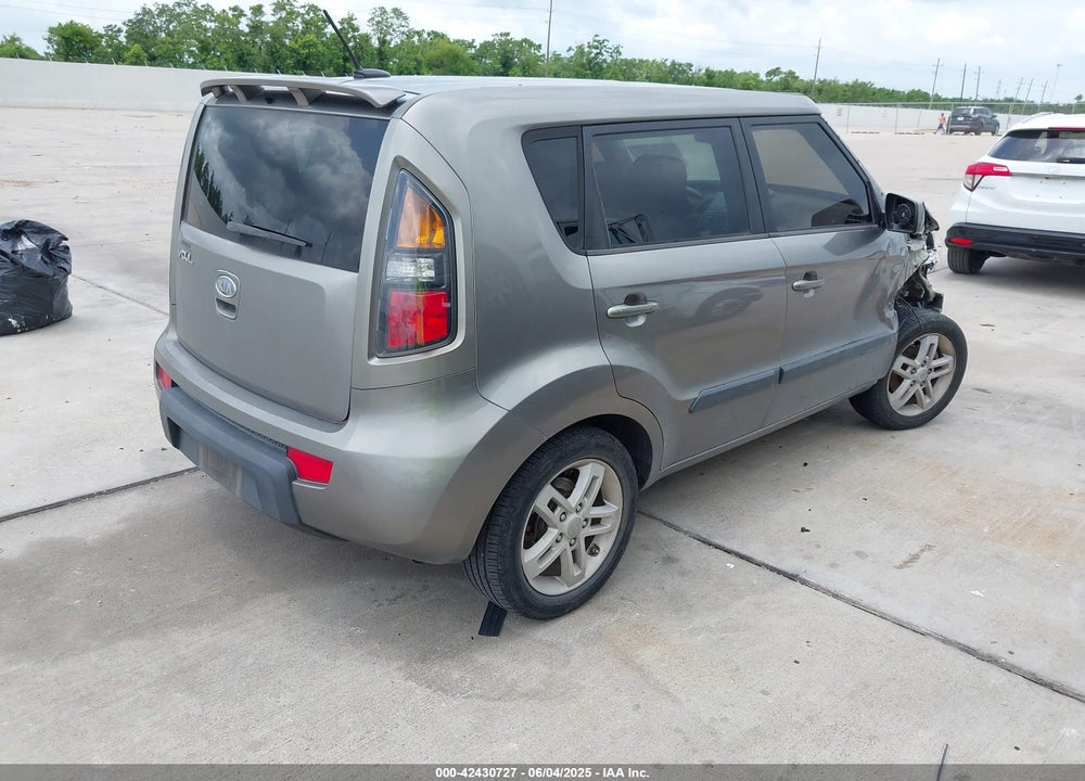 2011 KIA SOUL VIN: KNDJT2A20B7218621