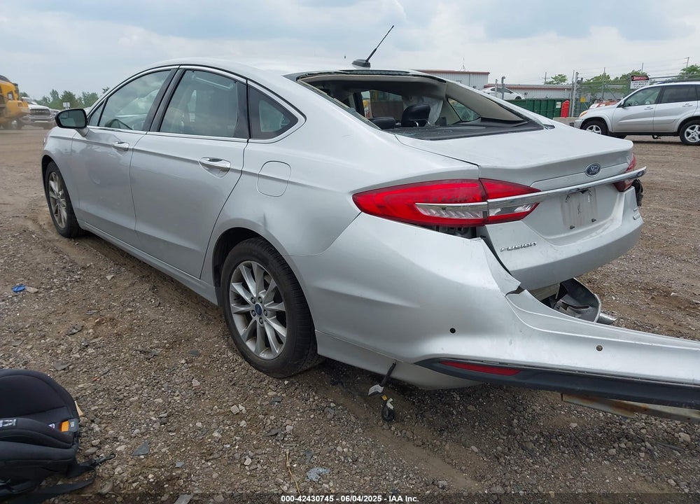 2017 FORD FUSION VIN: 3FA6P0HD4HR272761