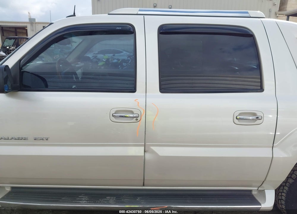 2003 CADILLAC ESCALADE EXT STANDARD VIN: 3GYEK63NX3G173836