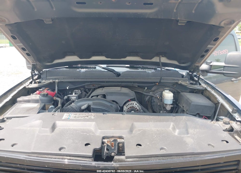 2011 CHEVROLET SILVERADO 1500 LT VIN: 1GCRKSE35BZ105695