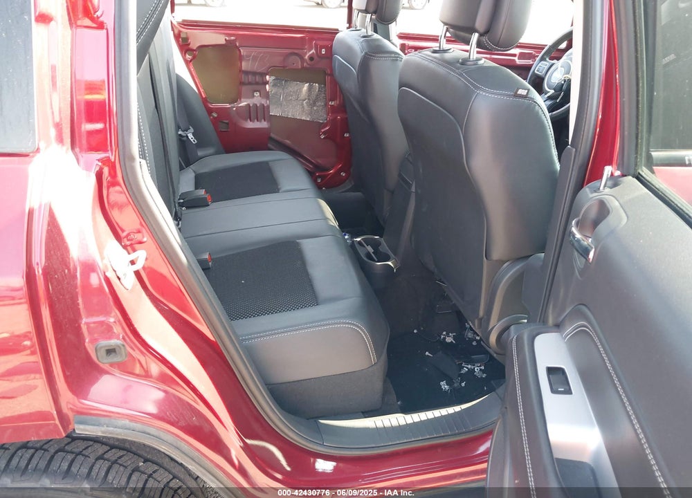 2014 JEEP COMPASS VIN: 1C4NJDEB7ED714048