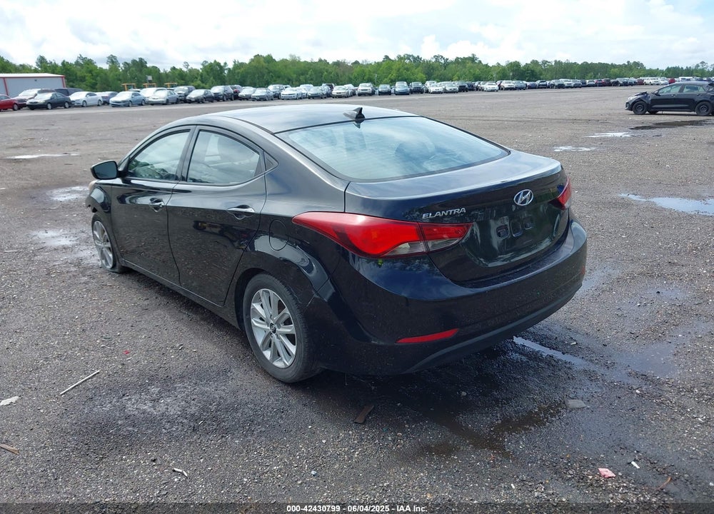 2016 HYUNDAI ELANTRA VIN: 5NPDH4AE9GH719899