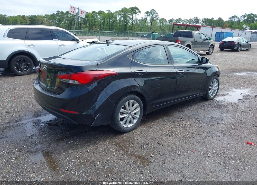 2016 HYUNDAI ELANTRA VIN: 5NPDH4AE9GH719899