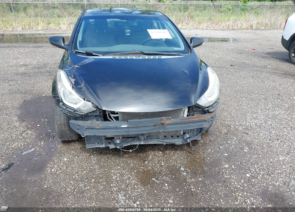 2016 HYUNDAI ELANTRA VIN: 5NPDH4AE9GH719899