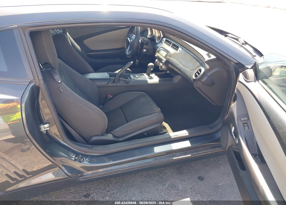2015 CHEVROLET CAMARO VIN: 2G1FB1E38F9283316