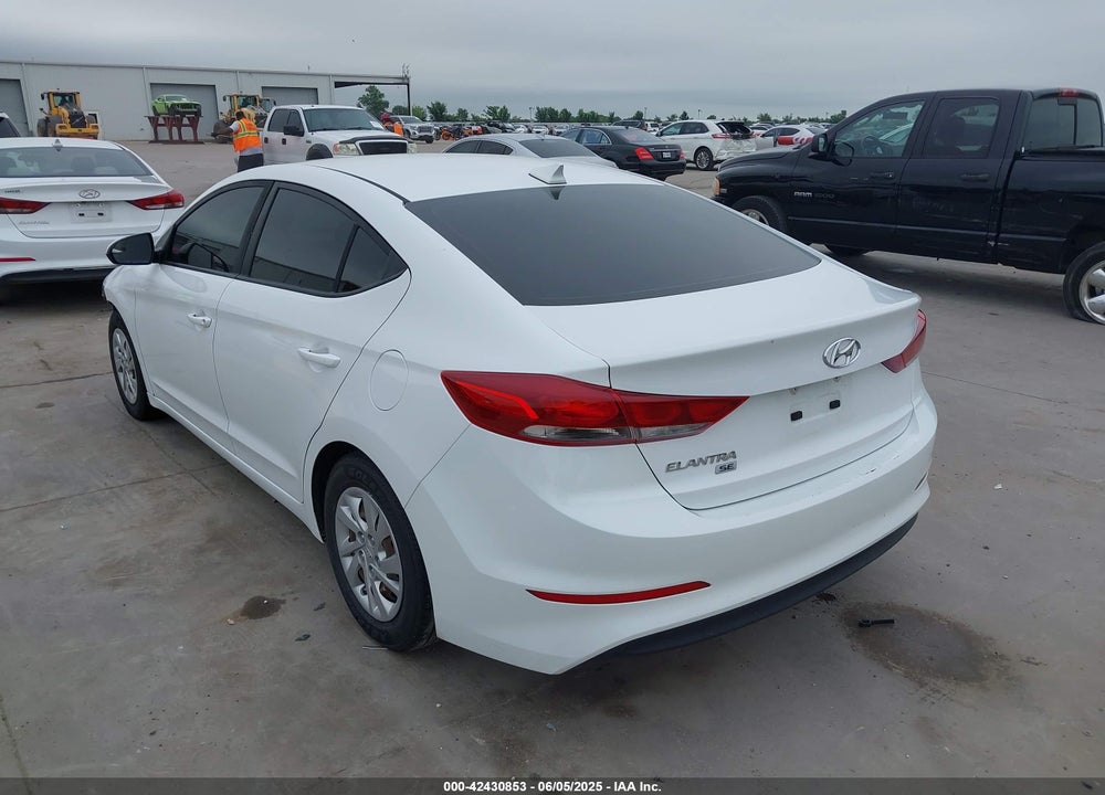 2017 HYUNDAI ELANTRA VIN: 5NPD74LF3HH104887