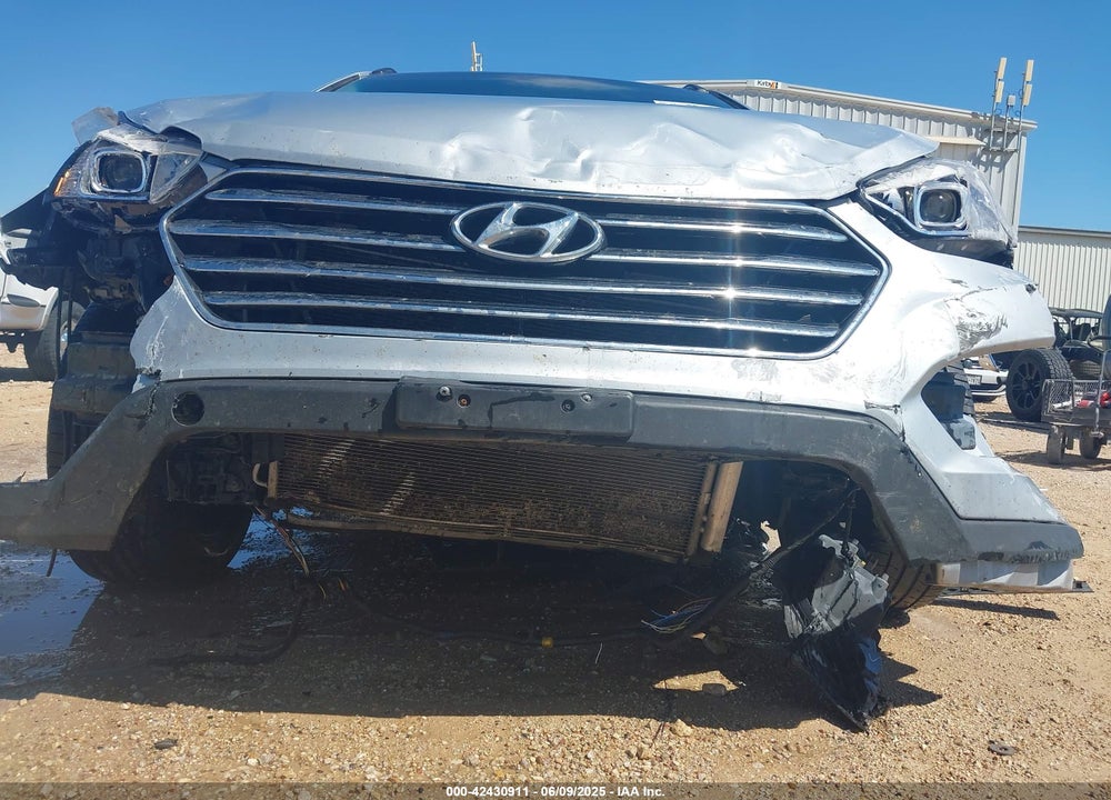 2016 HYUNDAI SANTA FE VIN: KM8SR4HF5GU161750