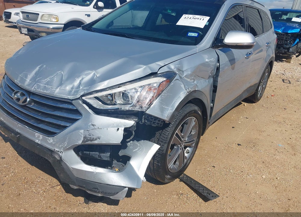 2016 HYUNDAI SANTA FE VIN: KM8SR4HF5GU161750
