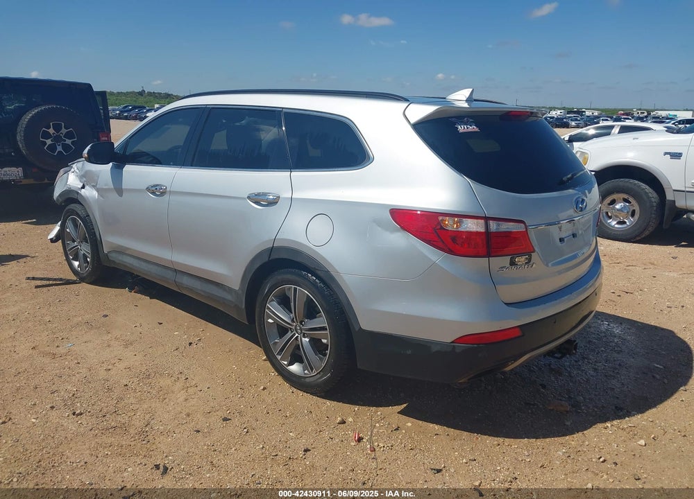 2016 HYUNDAI SANTA FE VIN: KM8SR4HF5GU161750