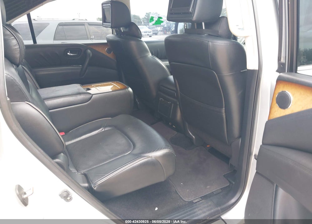 2011 INFINITI QX56 VIN: JN8AZ2NF8B9501238
