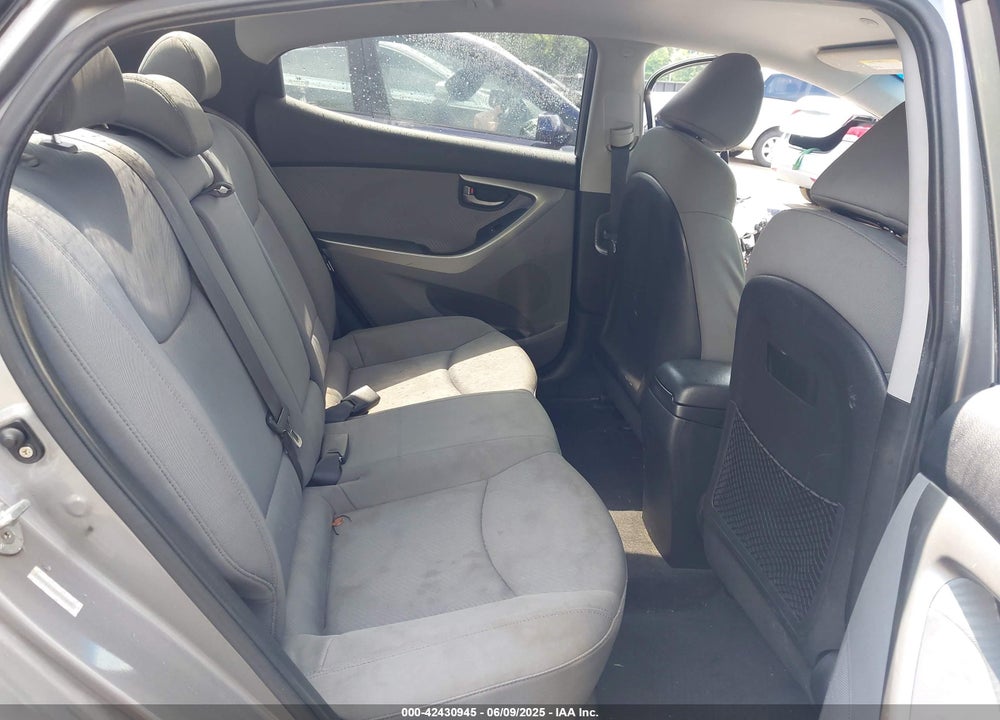 2011 HYUNDAI ELANTRA VIN: KMHDH4AE6BU142890