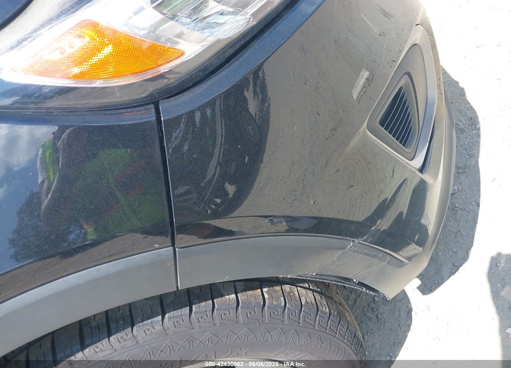 2016 KIA SORENTO VIN: 5XYPG4A55GG137614