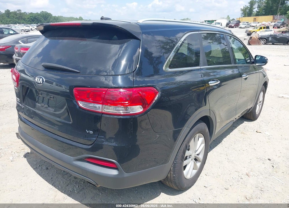 2016 KIA SORENTO VIN: 5XYPG4A55GG137614