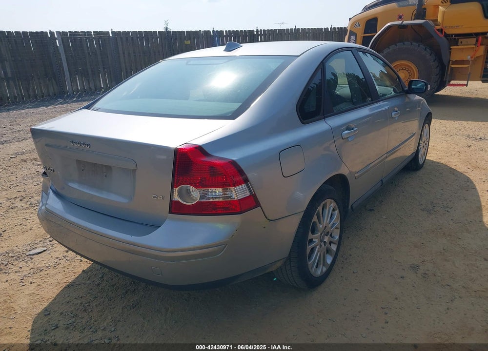 2007 VOLVO S40 2.4I VIN: YV1MS382972297846