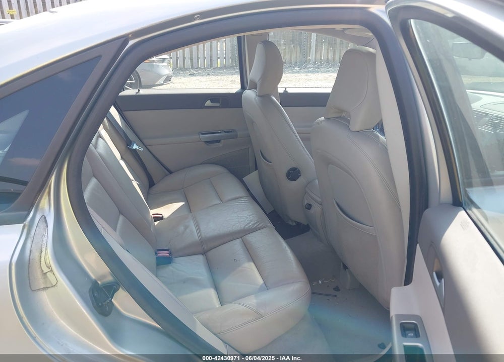 2007 VOLVO S40 2.4I VIN: YV1MS382972297846