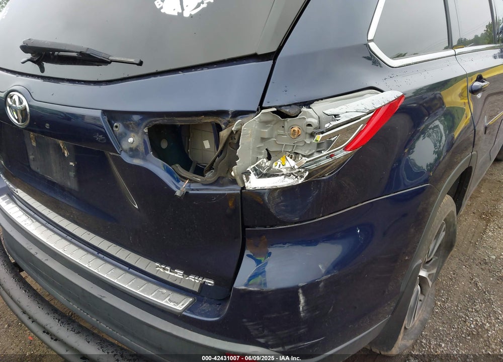 2016 TOYOTA HIGHLANDER VIN: 5TDJKRFH7GS276649