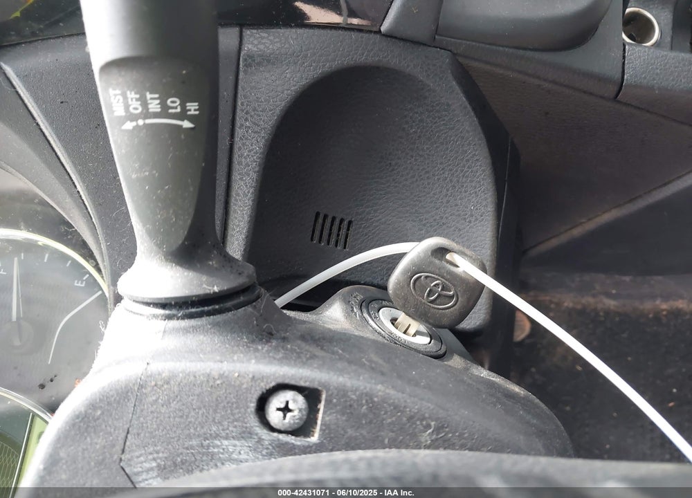 2015 TOYOTA COROLLA VIN: 2T1BURHEXFC296922