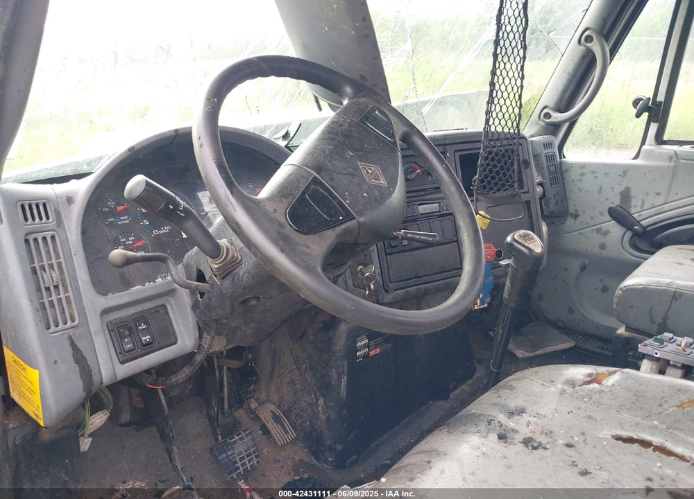 2003 INTERNATIONAL 8500 8500 VIN: 1HSHUADN33J066776