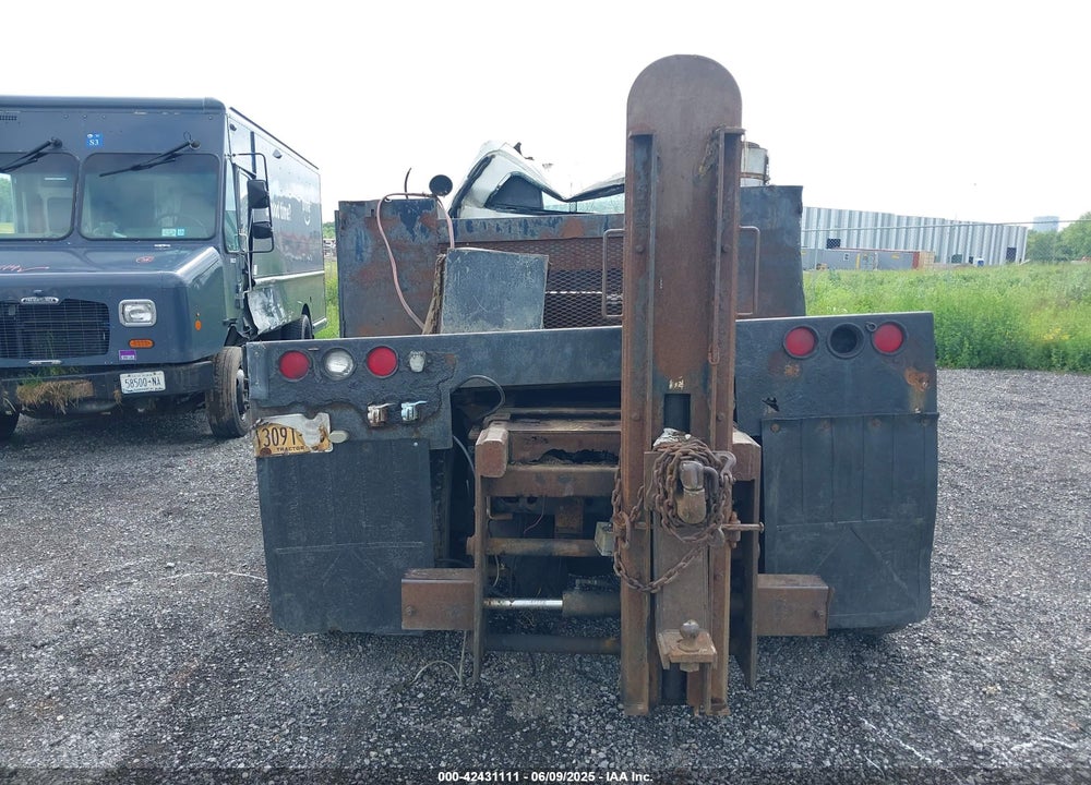 2003 INTERNATIONAL 8500 8500 VIN: 1HSHUADN33J066776