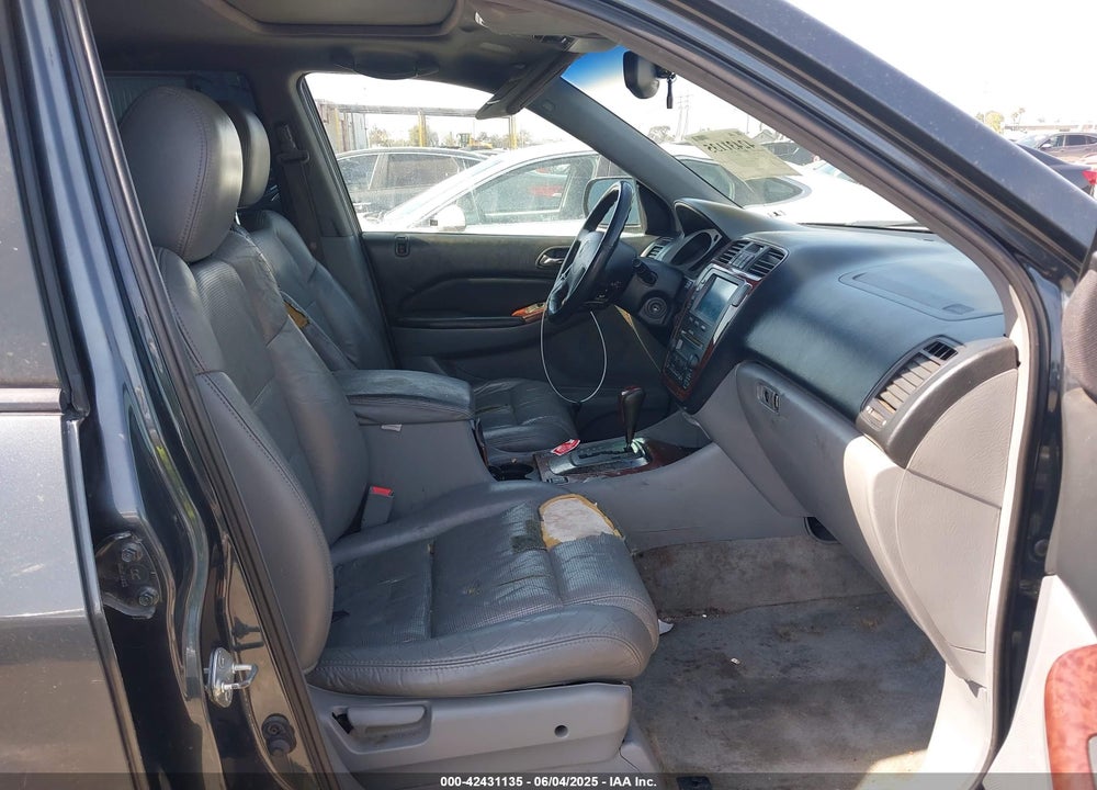 2005 ACURA MDX VIN: 2HNYD18295H549082