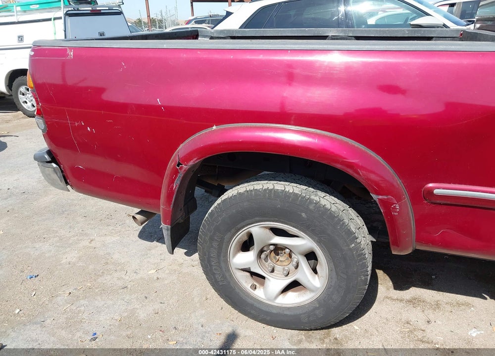2002 TOYOTA TUNDRA LTD V8 VIN: 5TBRT381X2S314762