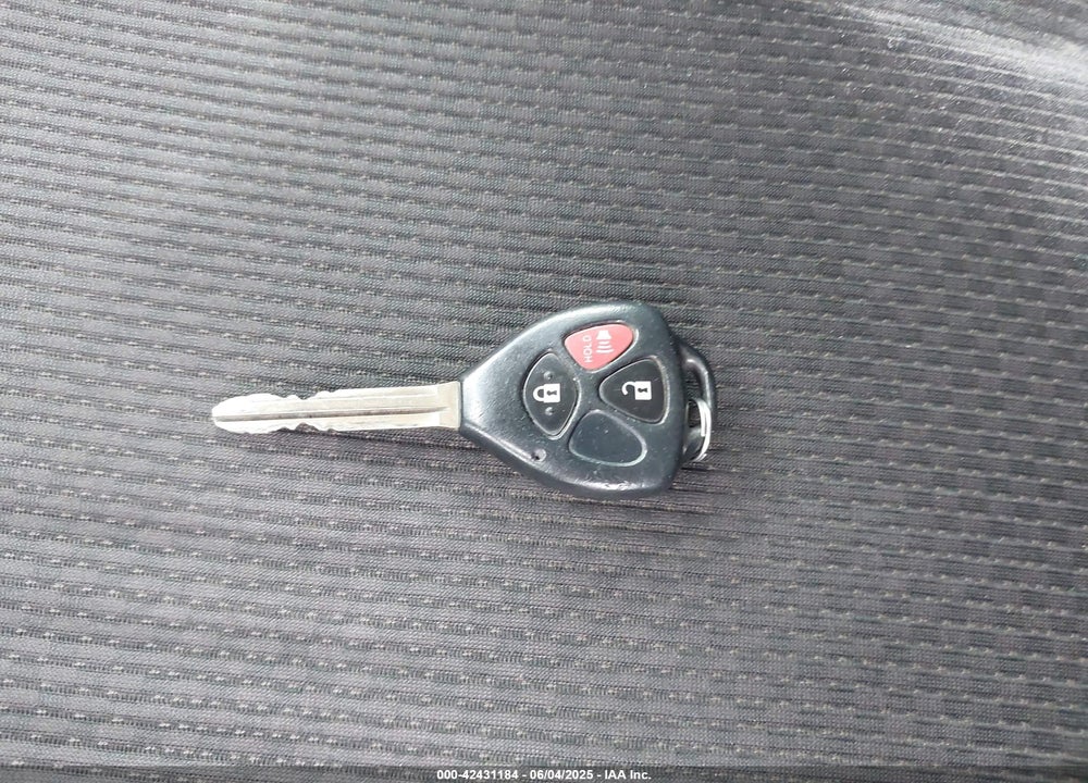 2008 SCION XB VIN: JTLKE50EX81013528