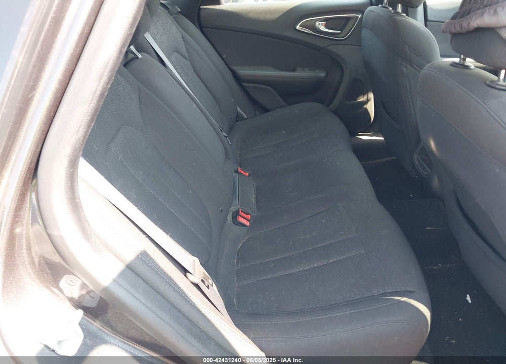 2016 CHRYSLER 200 VIN: 1C3CCCAB3GN150885