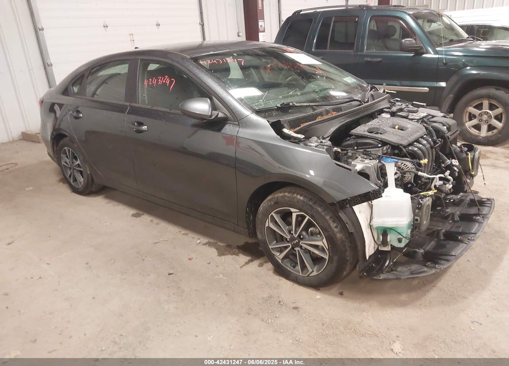 2024 KIA FORTE LXS VIN: 3KPF24AD8RE760114