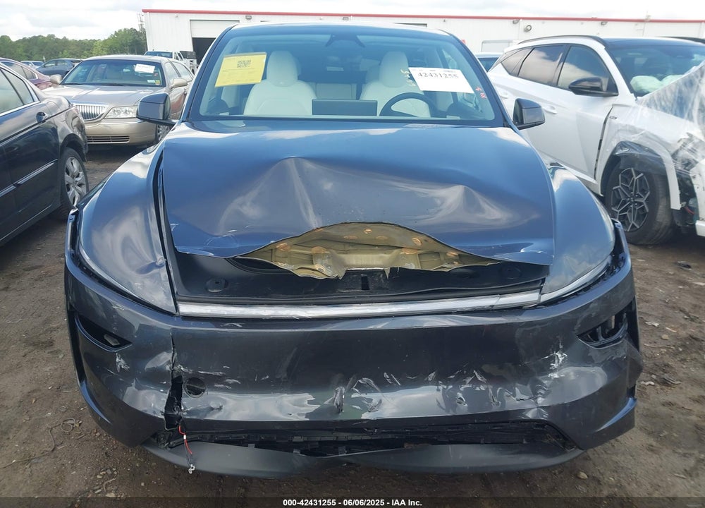 2026 TESLA MODEL Y VIN: 7SAYGDEE5TA391226