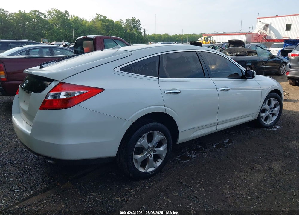 2011 HONDA ACCORD CROSSTOUR VIN: 5J6TF2H51BL005260