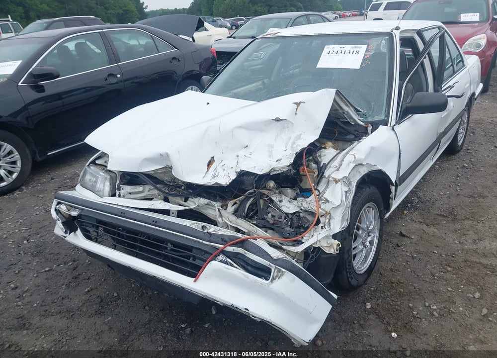 1990 HONDA CIVIC LX VIN: 1HGED3659LL018807